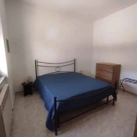 Zoe Apartment *